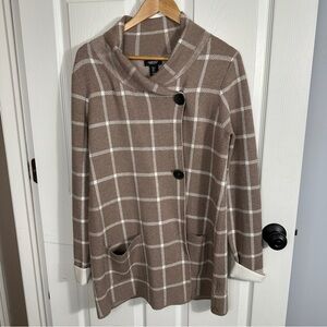 Jones New York taupe/cream size medium wrap/jacket/sweater, cozy, soft, warm